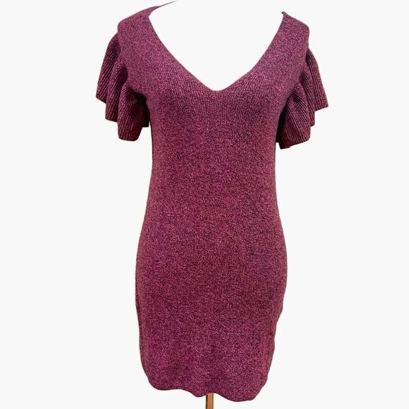 Pink and black ruffled sleeve dress from express - Picture 1 of 7